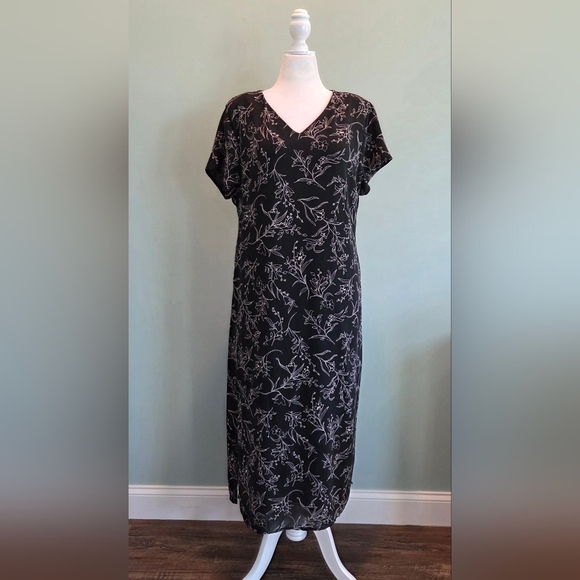 A Wild Thyme Black And White Floral Maxi Dress Size 20 - Picture 2 of 11